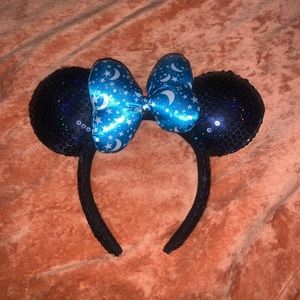 Sequined Minnie ears